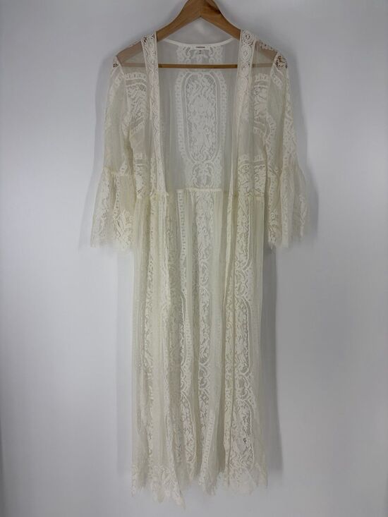 Maurices Tops - Maurices Romantic Lace Duster XS Kimono Cover Up White Festival Boho Cottagecore
